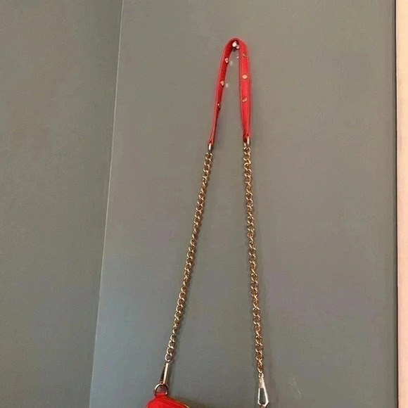 Rebecca Minkoff red leather cross body with gold chain strap and gold accents - Picture 4 of 11